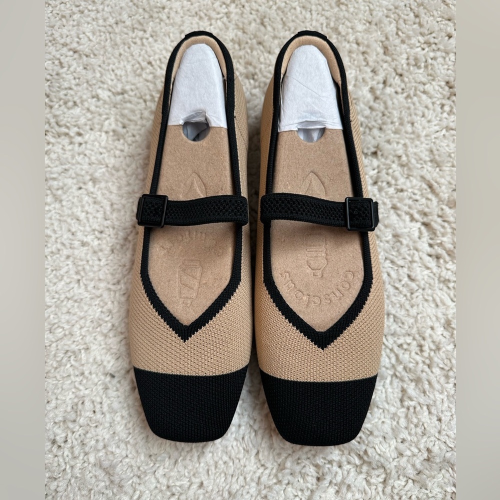 Women's Vivaia Square-Toe Mary-Jane (Margot Mary-Jane) Size 7 US Brand New